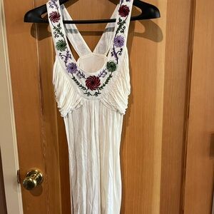 Embroidered White Sleeveless Dress